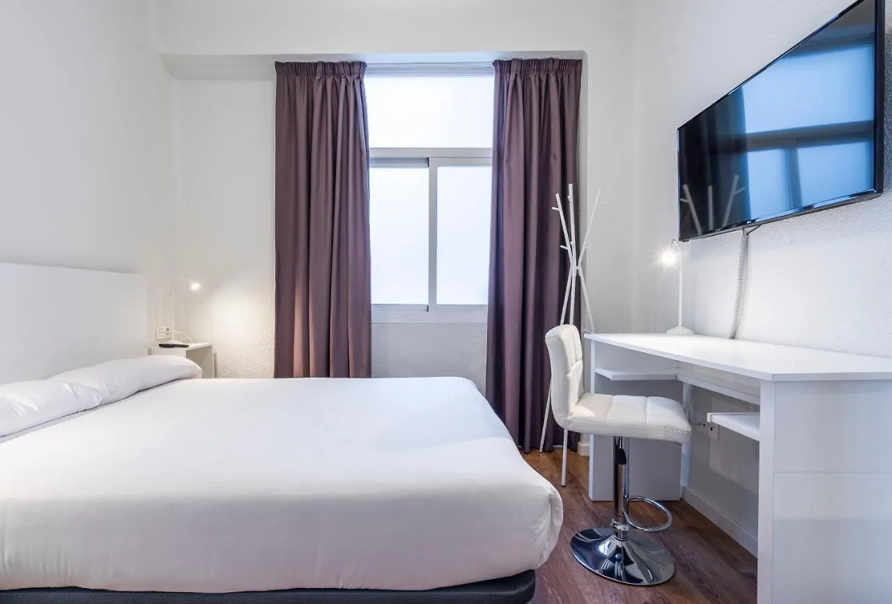 Malaga Market Host Place Hostel