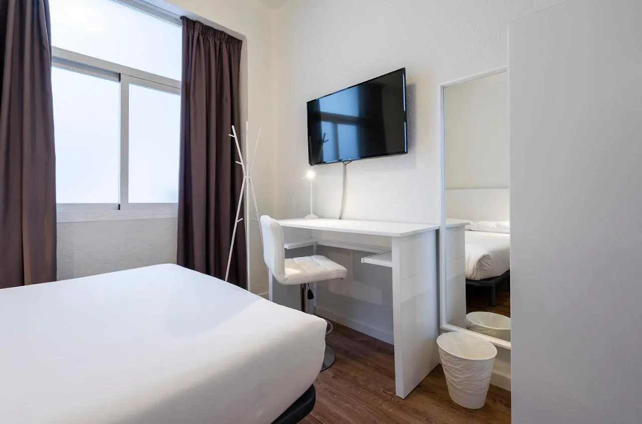 Malaga Market Host Place Hostel