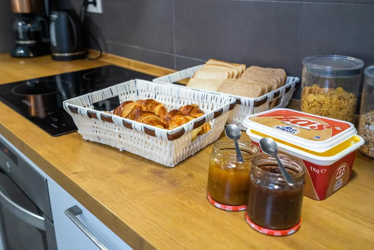 Malaga Market Host Place Hostel